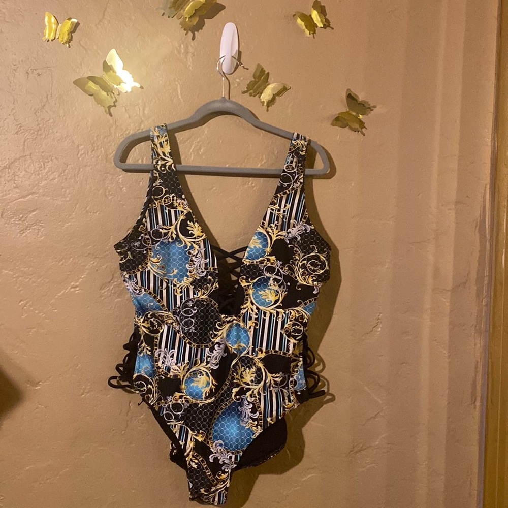 RICH AUNTIE VIBES 💎 3X FASHION NOVA SWIMSUIT